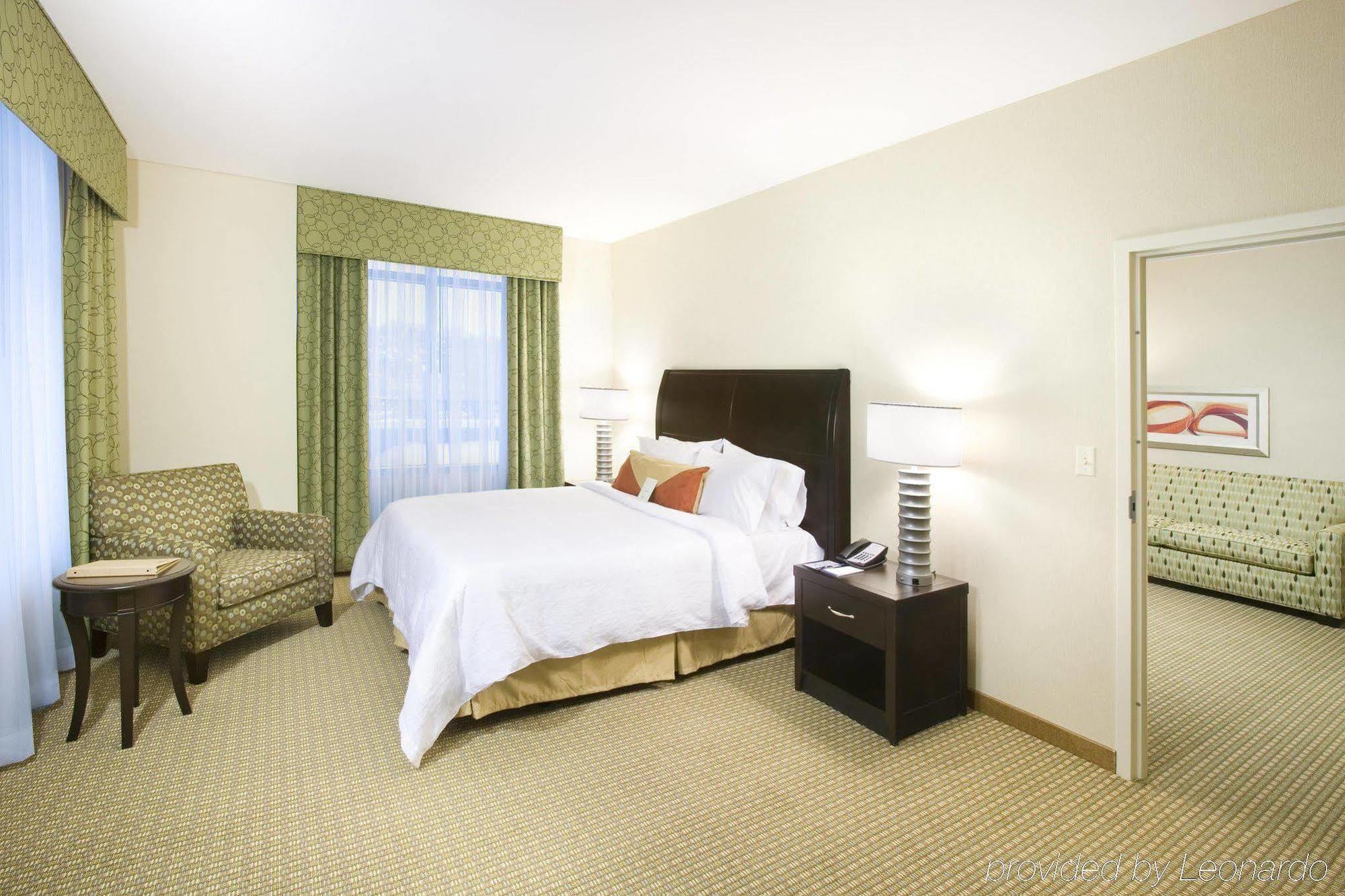 Hilton Garden Inn Shirlington Arlington Room photo